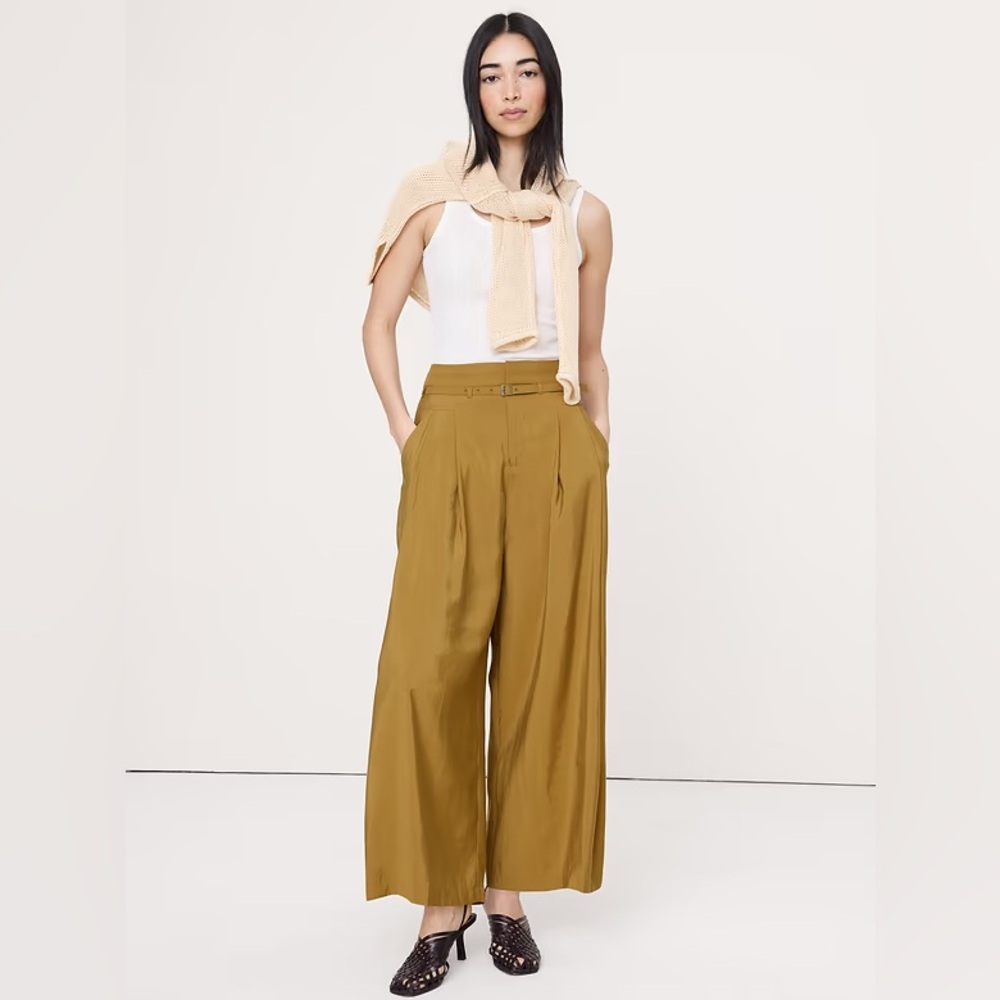 Banana Republic Wide-Leg Pants in Mustard